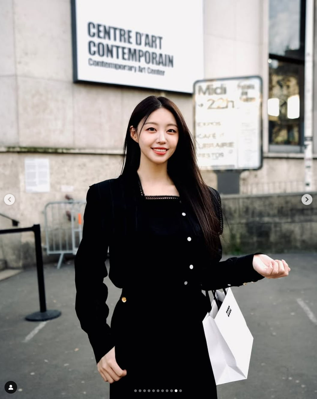 패션위크 가볼까…'솔지4' 정유진, 프랑스 파리서도 러블리 매력