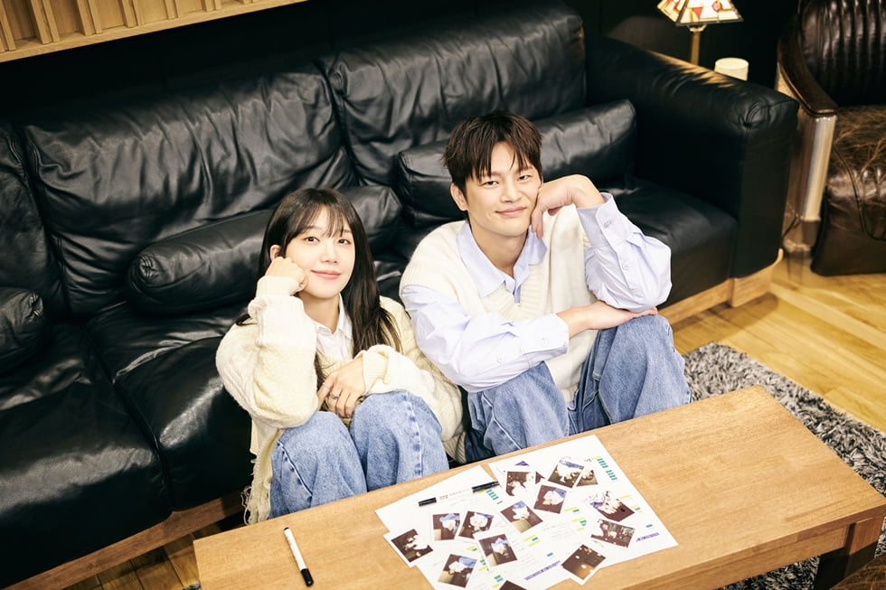 가수 정은지, 서인국/사진제공=아이에스티엔터테인먼트