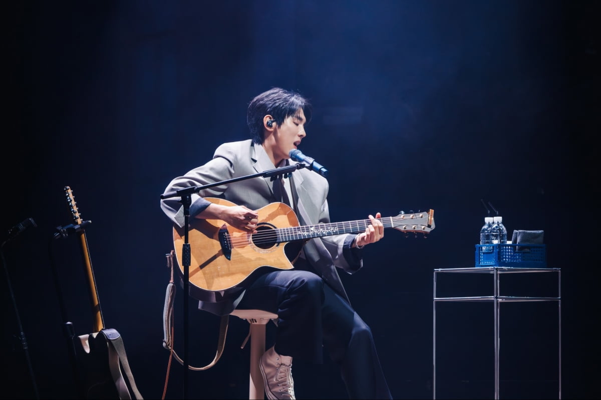 가수 홍이삭/사진제공=뮤직팜엔터테인먼트, 아카이브아침