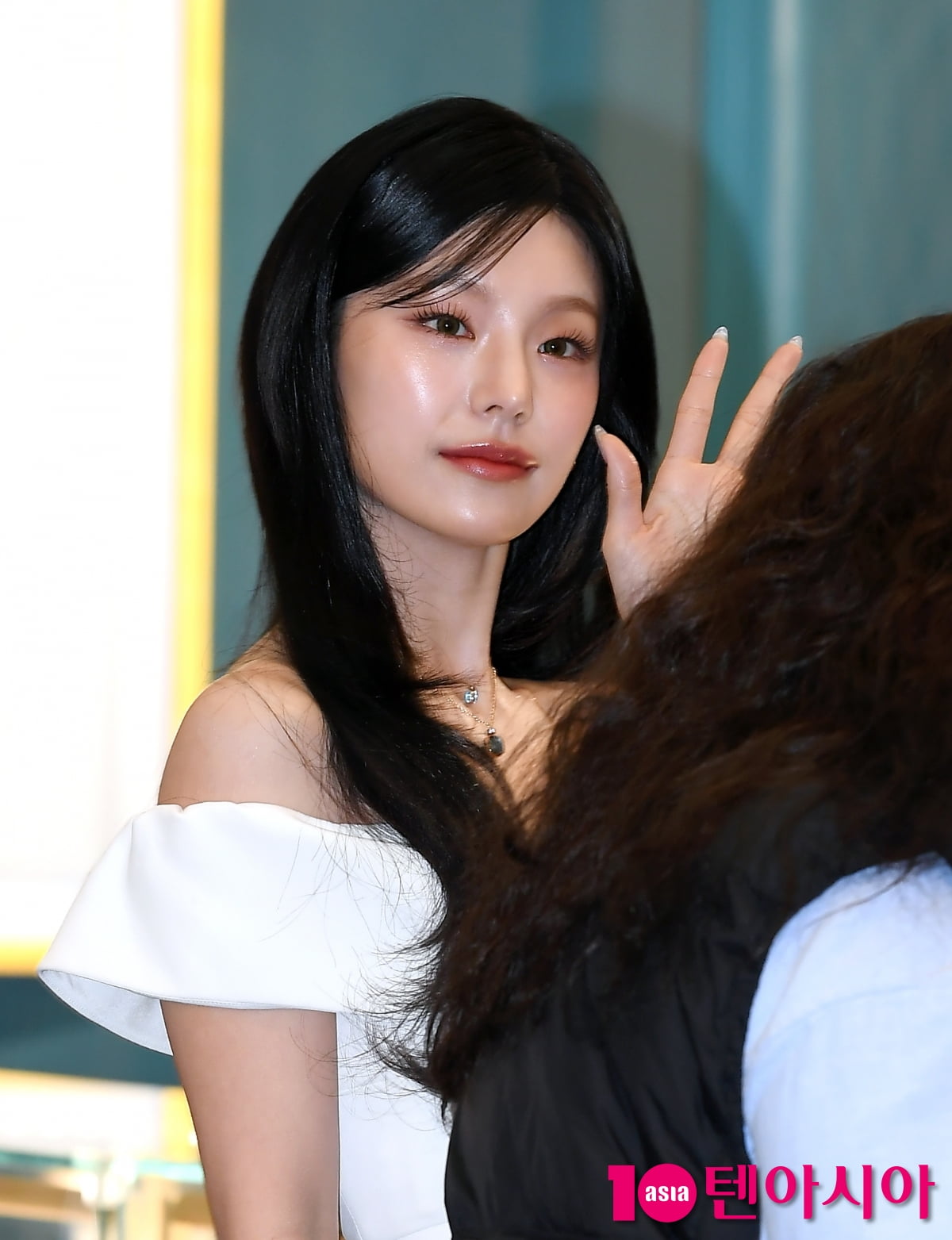 있지 예지, 아름다운 미소...백화점 나들이[TEN포토+]