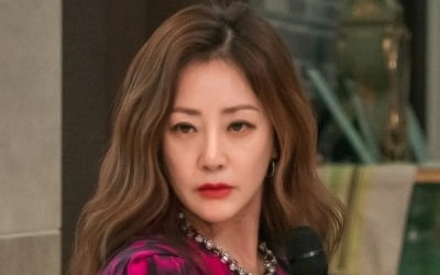 '서현철♥' 오나라, 민폐 논란 터졌다…직장 상사 생일파티서 하극상 ('빌런의나라')