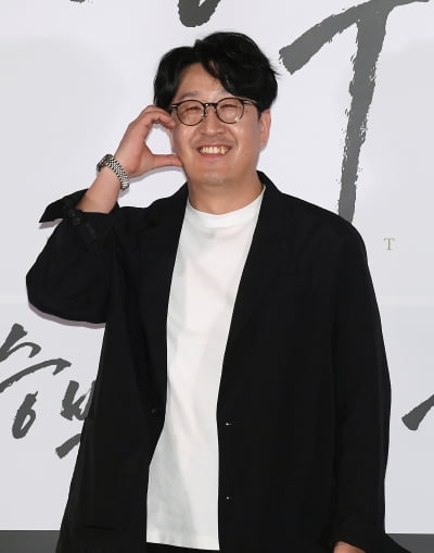 현봉식, 애교 넘치는 볼하트...덧니가 포인트[TEN포토+]