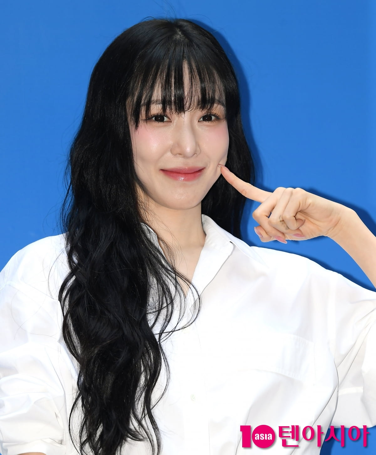 티파니 영, 이렇게 예뻐도 되는 겁니까...귀여운 볼콕[TEN포토+]