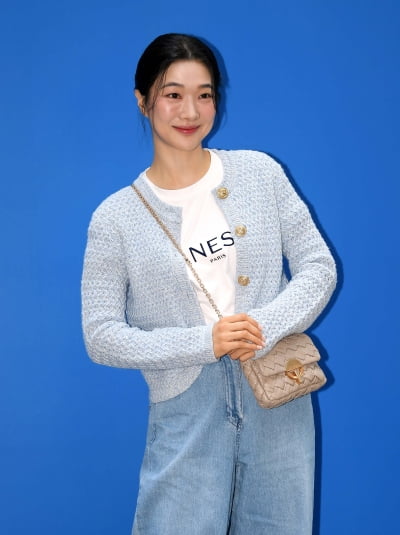 정윤하, 청아한 미소...청청패션도 완벽하게 소화[TEN포토+]