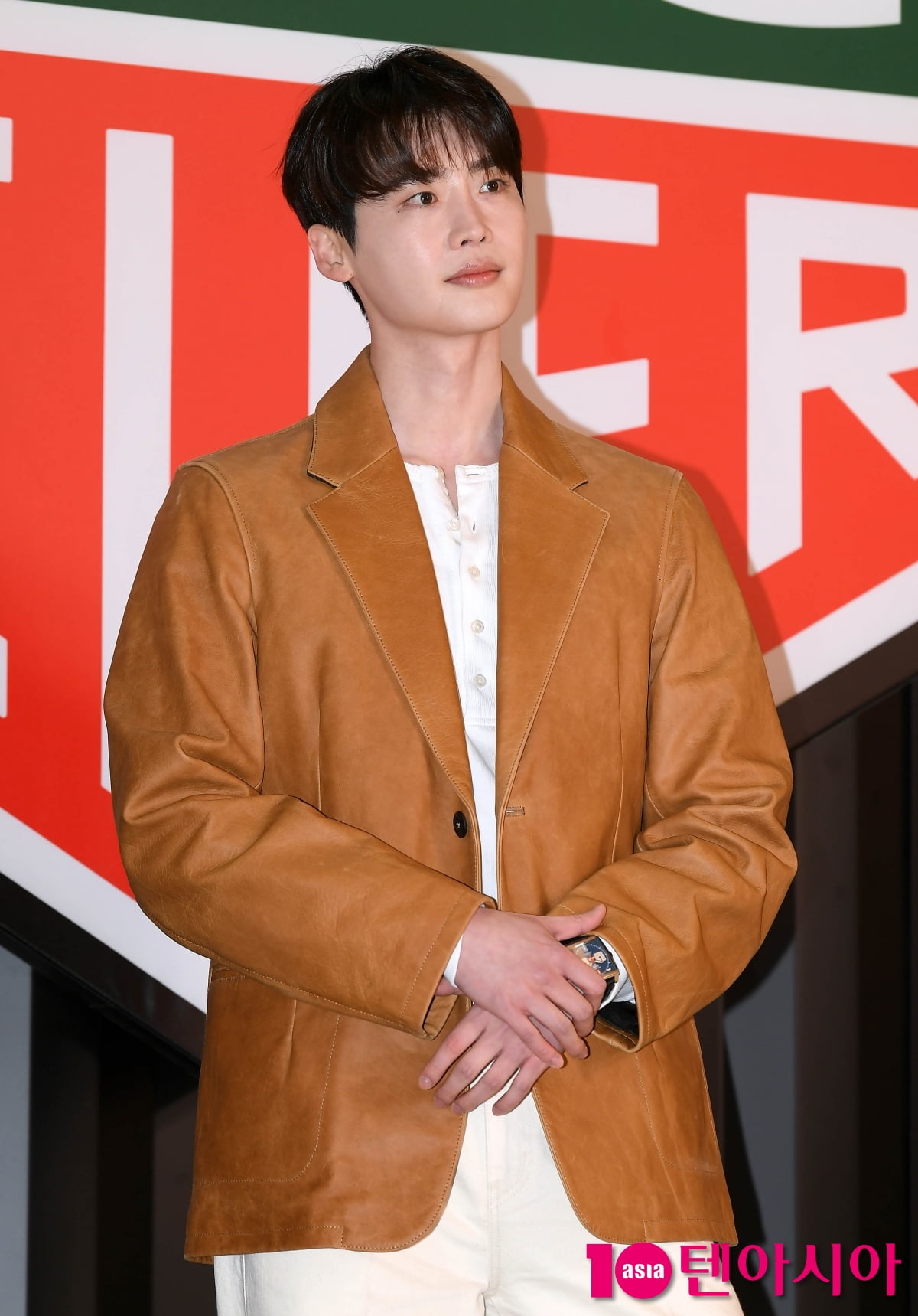 이종석, 귀공자의 화려한 외출...러블리한 하트[TEN포토+]