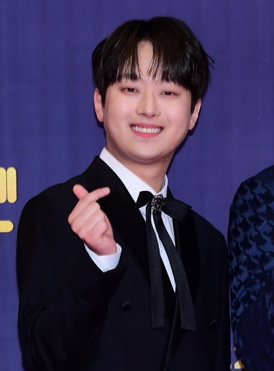 '행사비 2800만원' 이찬원, 건물주 되려나…공사 비용만 9천억 소리에 입이 '떡' ('톡파원')