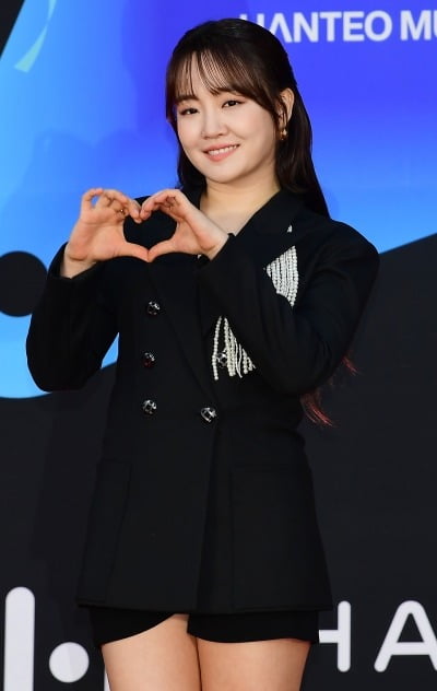 윤하, ♥비연예인과 결혼이 코앞인데…오랜 소울 메이트 위해 '복면가왕' 깜짝 출연