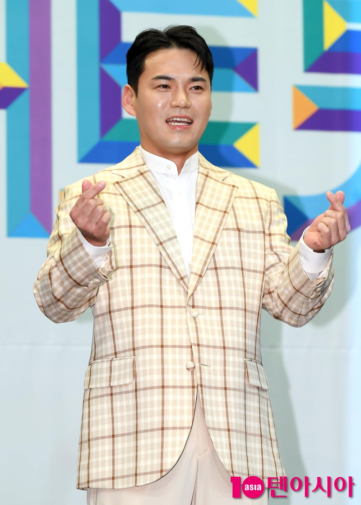 천록담(이정), 신인 트롯가수 인사드립니다[TEN포토+]