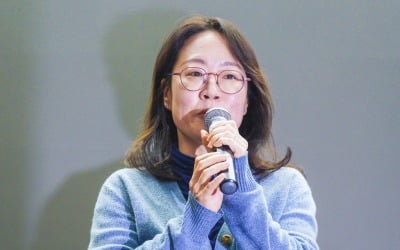 '언더피프틴' 아동 성상품화 논란에 심경 밝혔다…"사실과 달라, 큰 상처"