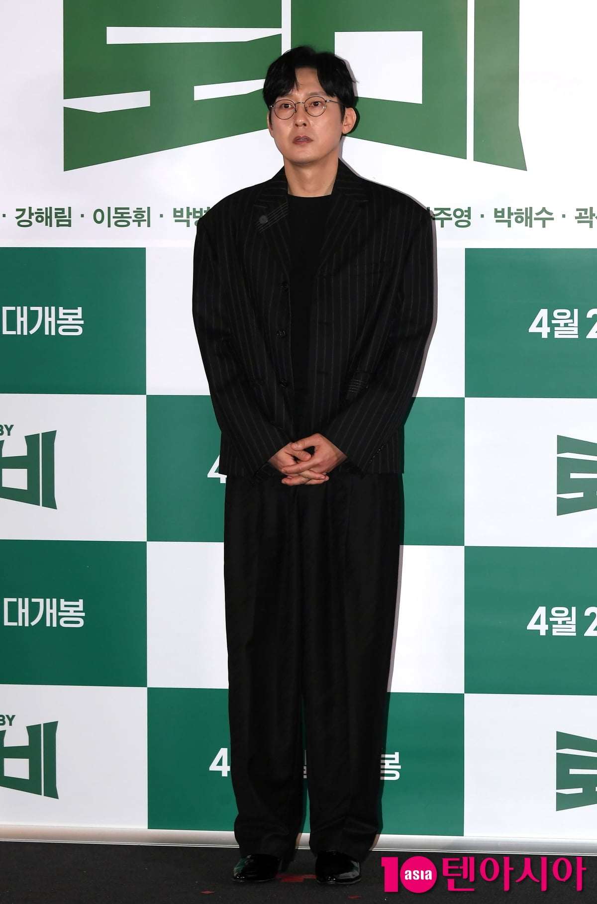 '로비' 박병은, 하정우 감독의 쾌유를 기원하며[TEN포토+]