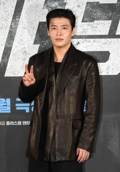 [종합]'35세' 강하늘, 데뷔 19년차인데…"신용카드 없어, 옷 쇼핑 돈 아까워" ('살롱드립2')