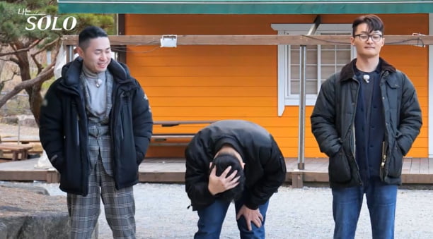 "불편할 듯" vs "완전 꿀"…'나는 솔로' 초유의 룰, 송해나·데프콘 엇갈린 반응