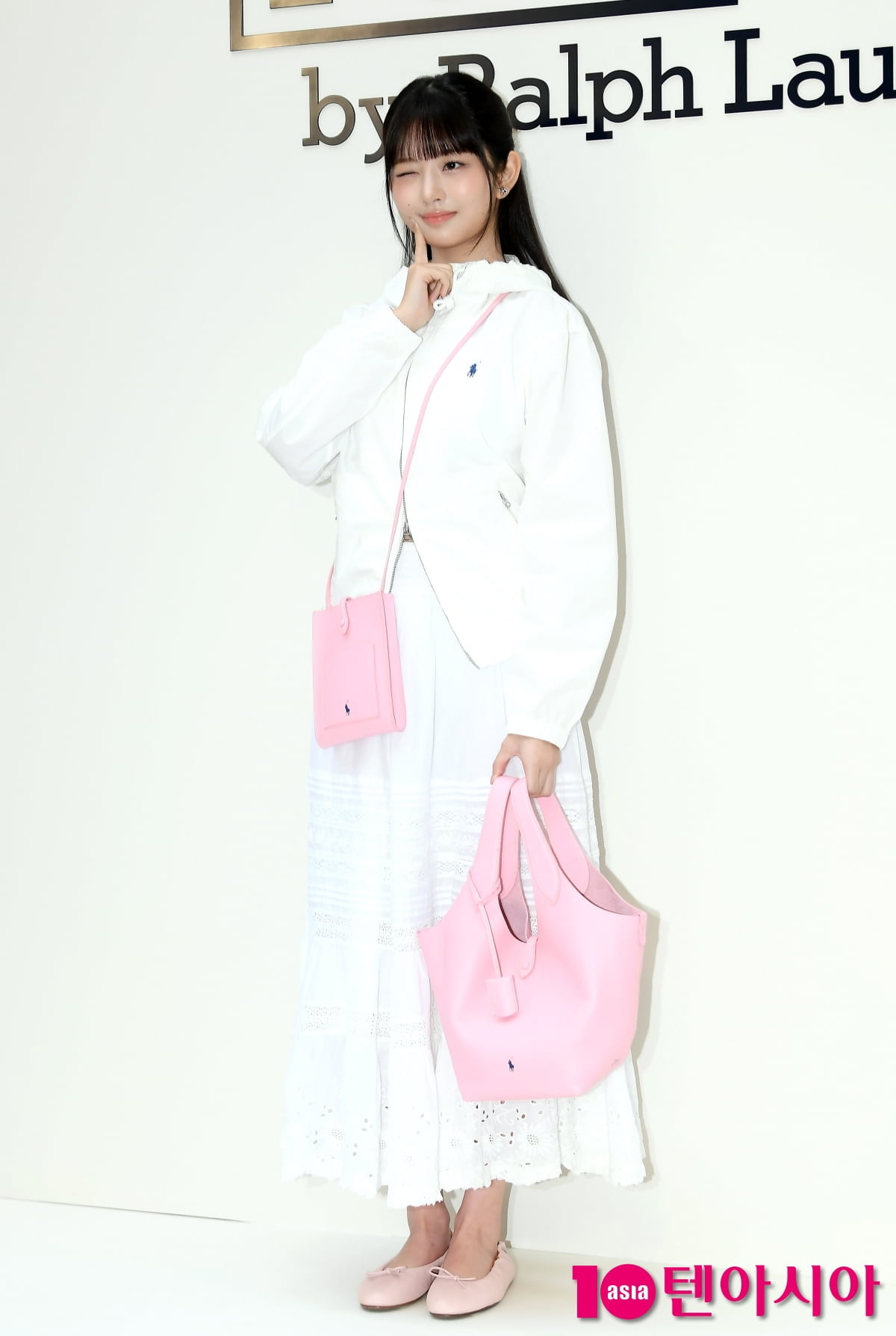 아이브 레이, 분위기 잡는 귀요미...매력으로 빈틈없는 미모 [TEN포토+]