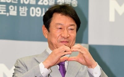 [종합] '64세' 김응수, 태국 한달살이 택했다…"시골보다 도시, 추억보다 돈 중요" ('살아보고서')