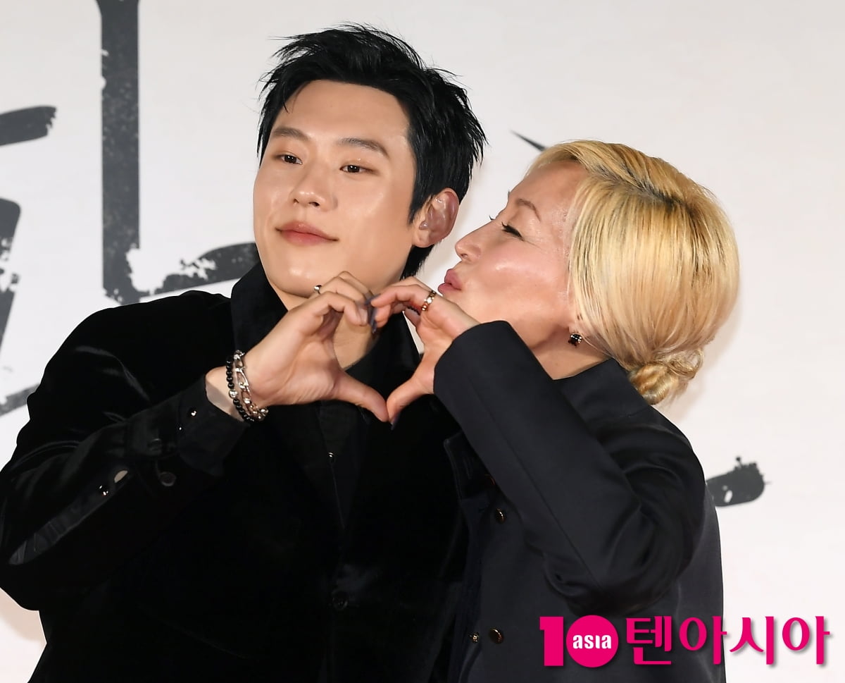 텐아시아 DB