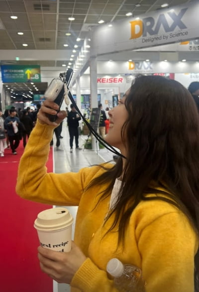 이세영, 북적한 인파 속에도 마스크·모자 없이 등장…'반전 취미' 눈길