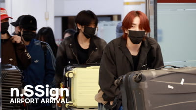 [4K] n.SSign at the airport… Who looks this handsome?!