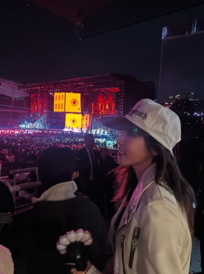 Sandara Park Shows Support for G-Dragon at His 2025 World Tour in Korea