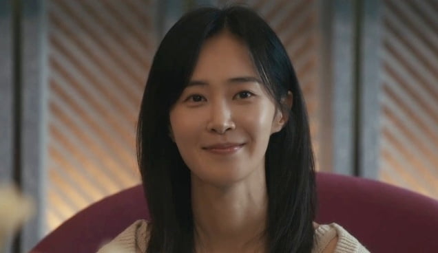 소녀시대 유리, 암 투병 위해 체중 감량했다…'8.1%' 최고 시청률 이끈 열연 ('협상의 기술')