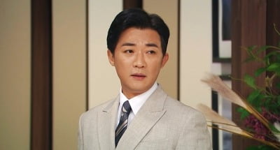 안재욱, 8년 만에 지상파 복귀하더니…50대에 뽐낸 로맨티스트 면모 ('독수리5형제')