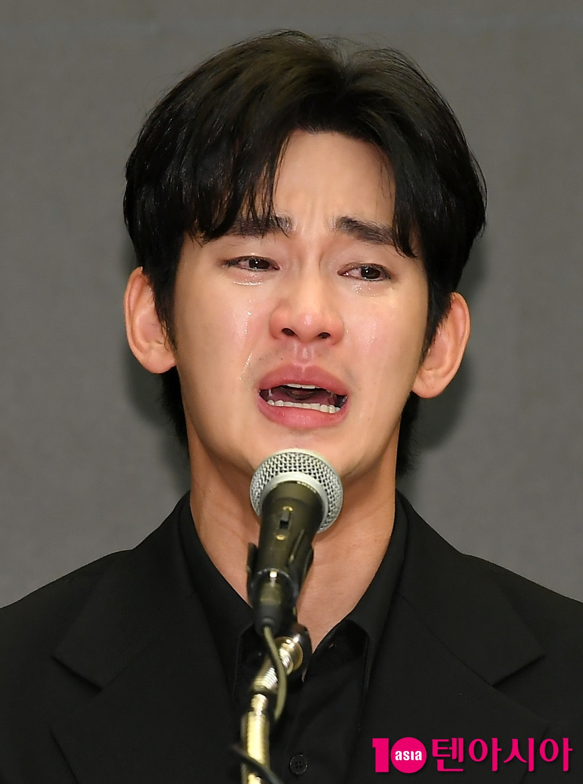 ' 미성년 교제 의혹' 김수현, "믿어달라고 하지 않겠다, 증명하겠다"[TEN포토]