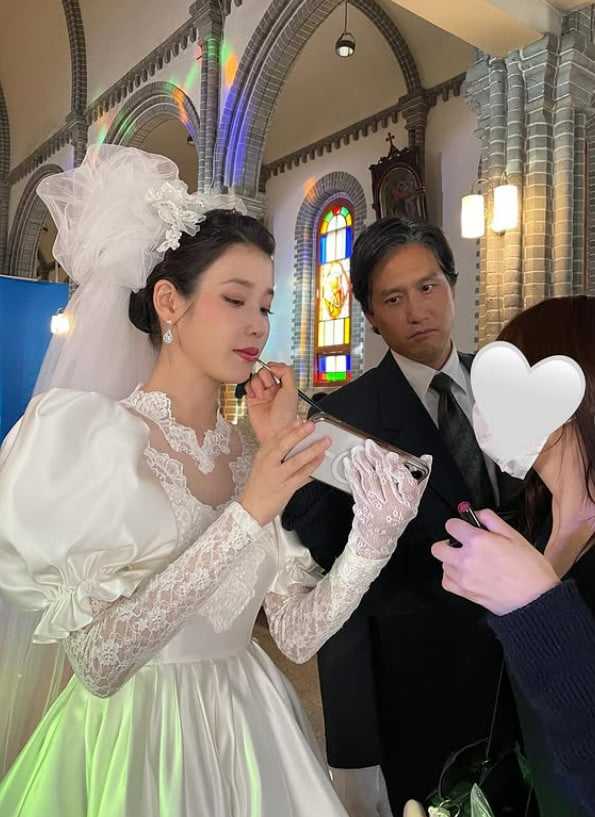 사진=아이유 SNS