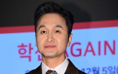 '54세' 장현성, 생활고 고백했다…"공원 좌판서 코털깎이 팔아" 무명시절 회상 ('4인용식탁')