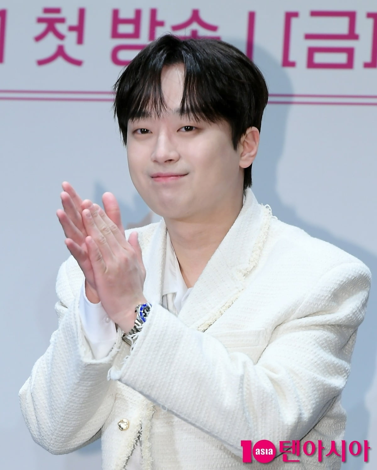 이찬원, 편파 해설 논란…녹화 중 사심 발언 "상대팀이 골 넣길바라" ('뽈룬티어')