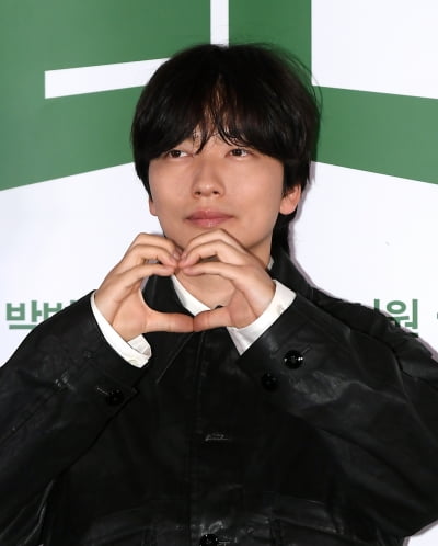 '유라인' 이동휘, '로비'하러 박명수 만난다