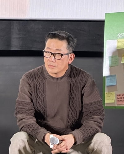 대환장 '로비' 파티…하정우, 맹장염 수술 3일째인데도 참석