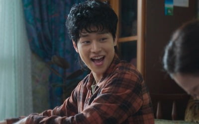 부모님 몰래 찹쌀떡 장사하기도…강유석, 양은명에 무섭게 몰입('폭싹')