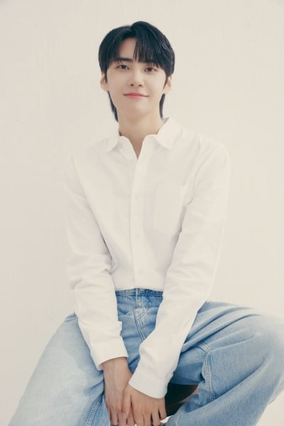 '군면제' 이진혁, 업텐션 탈퇴 후 배우로 승승장구…'러브매직' 윤예주와 ♥핑크빛
