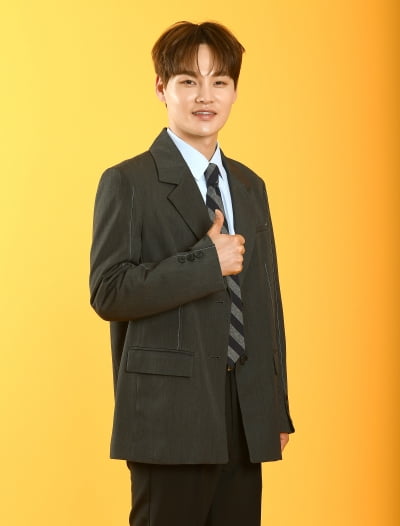 [단독] 박서진, 영어 공부만 3년째 "숙제 안 해가, 공부 못하는 애들 특징" 너스레[인터뷰③]