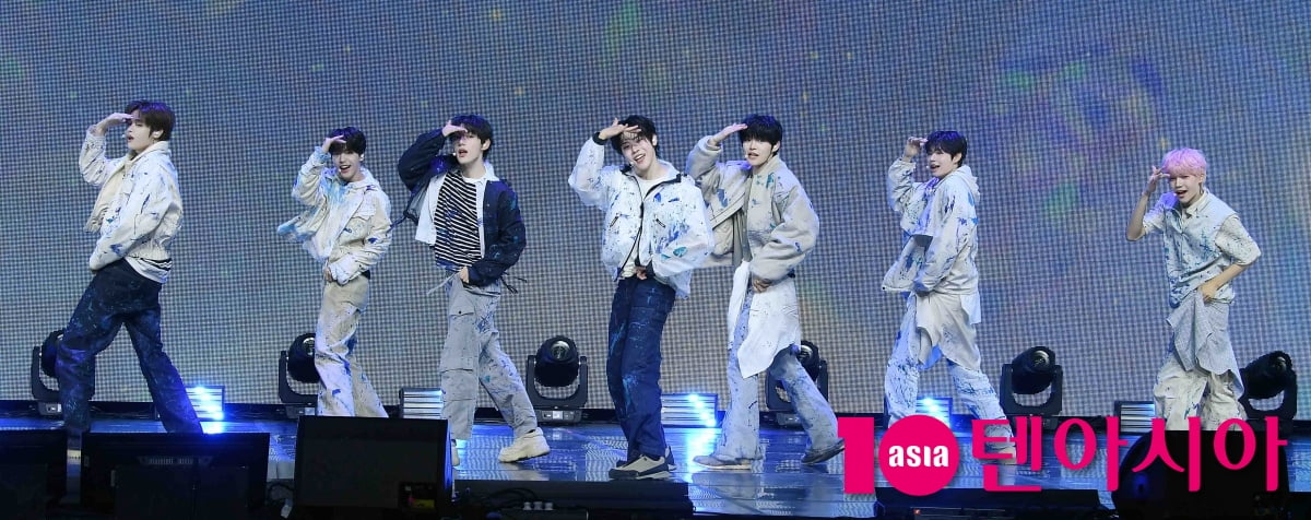 클로즈 유어 아이즈, 문학소년들의 멋진 무대[TEN포토+]