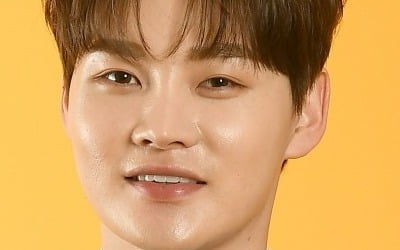 '1억 기부' 박서진, 또 미담 터졌다…"지갑 털어" 동생들 위해 회식비 쾌척 ('한일톱텐쇼')