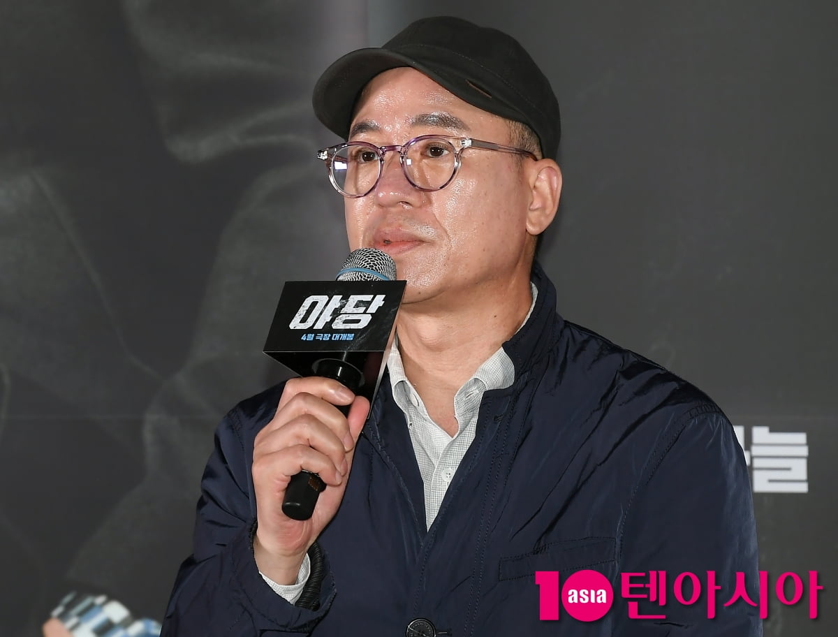 '야당' 황병국 감독, 불법과 합법 기로에 선 영화[TEN포토]
