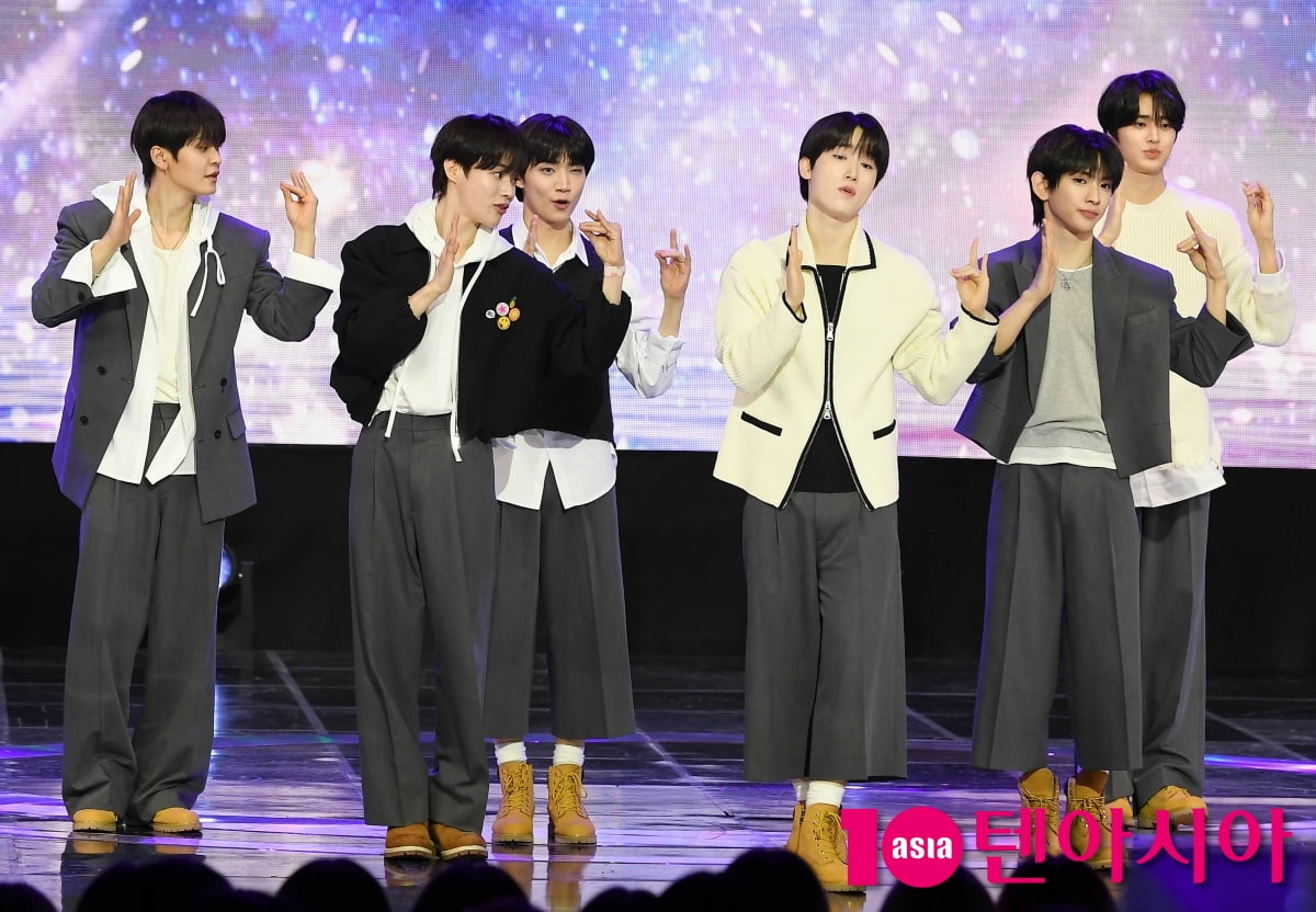 '더 쇼' 템페스트, 청춘에너지 넘치는 무대[TEN포토+]