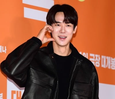 '70억 탈세 의혹' 유연석, 결국 30억 원 납부했다…"철저히 준수하고 책임 다할 것" [TEN이슈]