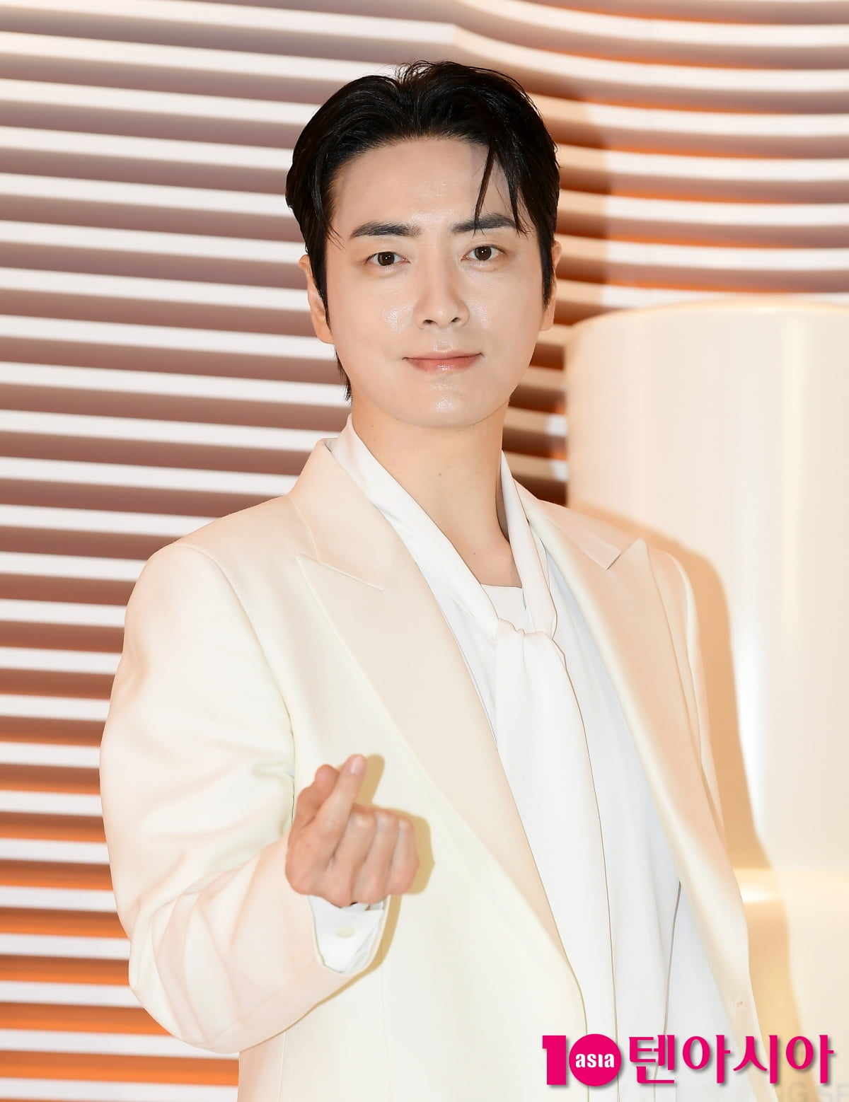 이준혁, 밀바엔 화려한 외출...역시 조각미남[TEN포토+]