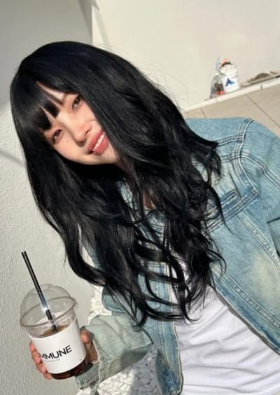 （ヨジャ）アイドルのソヨン、5月のカムバックに向けて変身を予告