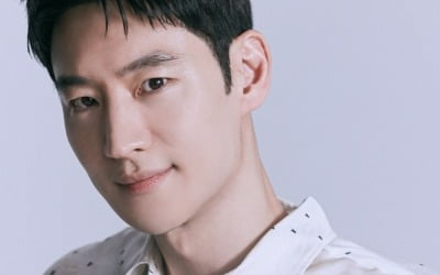 '200배 수익→회사 대표' 이제훈, 돈방석 앉았는데…"회사 차려서 고생, 번아웃도 초월" [TEN인터뷰]
