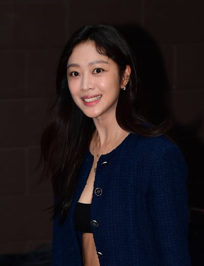 [단독] '신혼 6개월차' 조보아, ♥남편 얘기 꺼낼까…결혼 후 첫 예능 '나래식' 출연