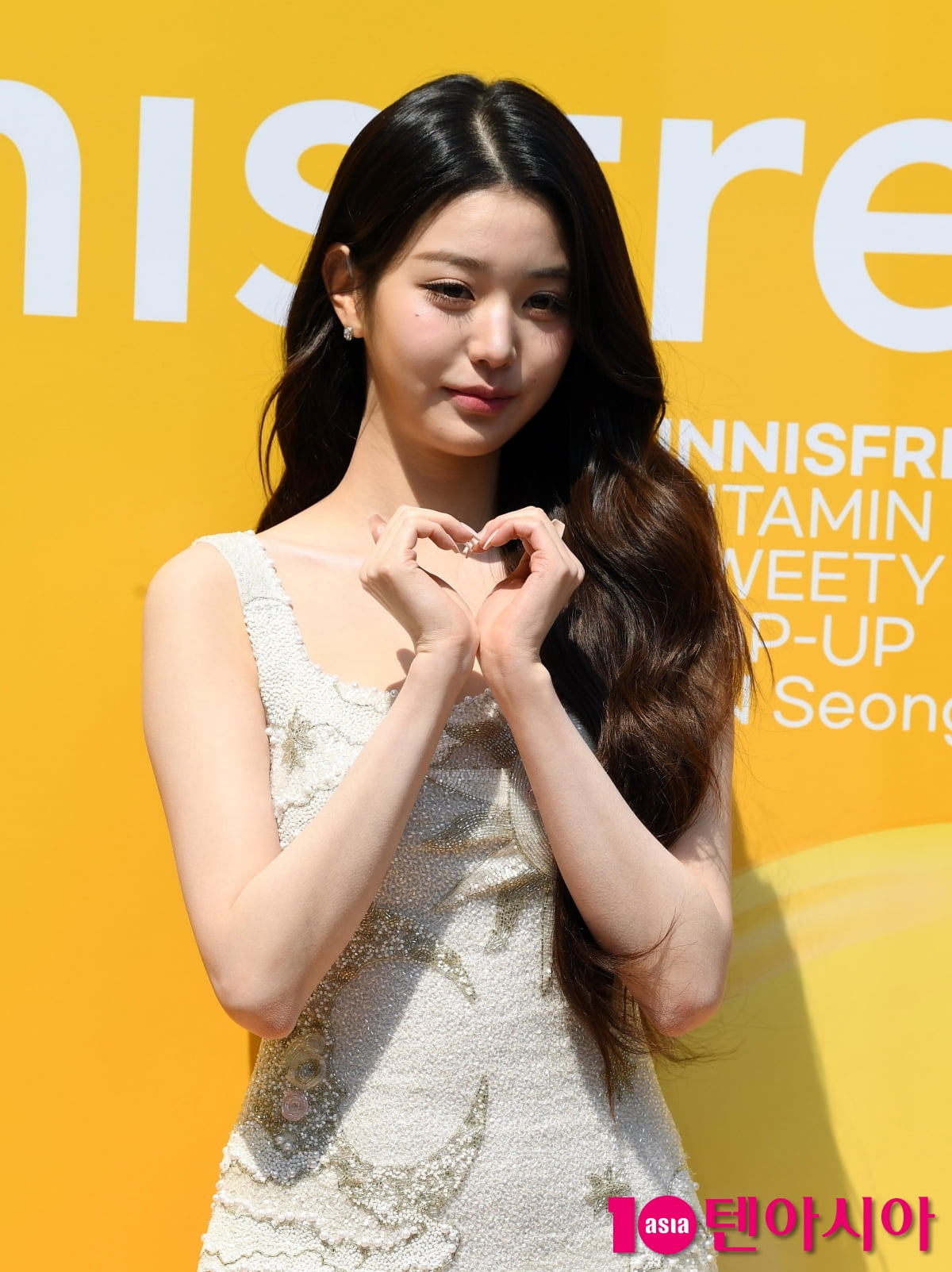 장원영, 청청미모에 고혹미까지...청순미 뿌리며[TEN포토+]