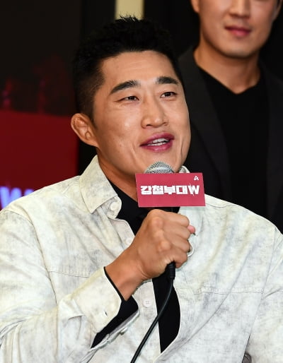 김동현, 반포 70억 반전세 살더니…럭셔리 파인다이닝 취미 공개 ('핸썸가이즈')