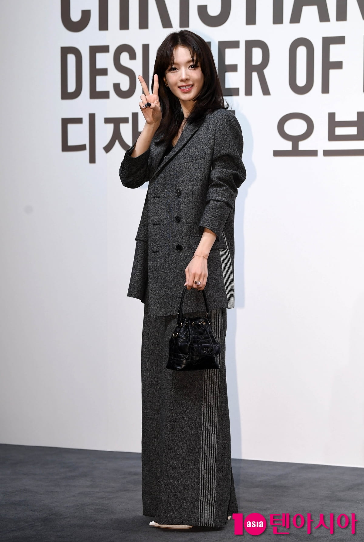 노정의, 반짝반짝 빛나는 미모...귀여운 보조개[TEN포토+]