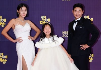 이천수♥심하은 딸, 미국 명문대 영재캠프 합격…"장하다 우리 딸 진심으로 응원해"