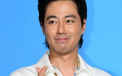 '한화 찐팬' 조인성, 20년 만의 9연승에 감격…오늘(9일) 10연승 가능할까