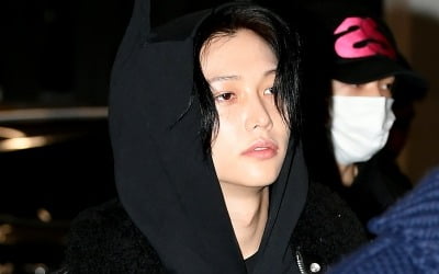 '허리 재활' 필릭스, 시애틀 공연 어땠나…JYP "확고한 공연 의지, 퍼포먼스 유동적" [TEN이슈]