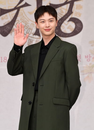 육성재, 알고 보니 금수저였다 "조부, 잉어 수입 양식…낚시터로 커져"('백반기행')
