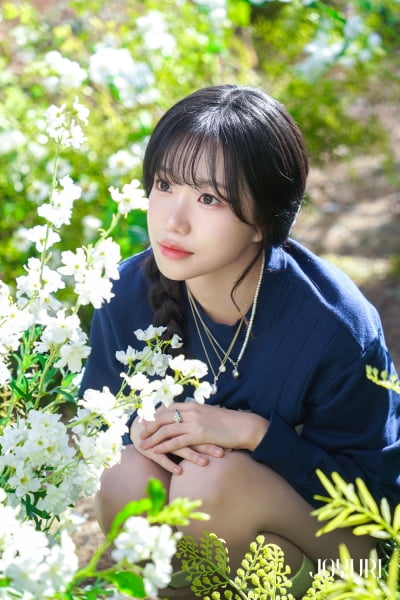 '23세' 조유리, 겹경사 맞았다…'오겜 2' 이어 데뷔 7년 만에 첫 단독 팬콘서트 성료